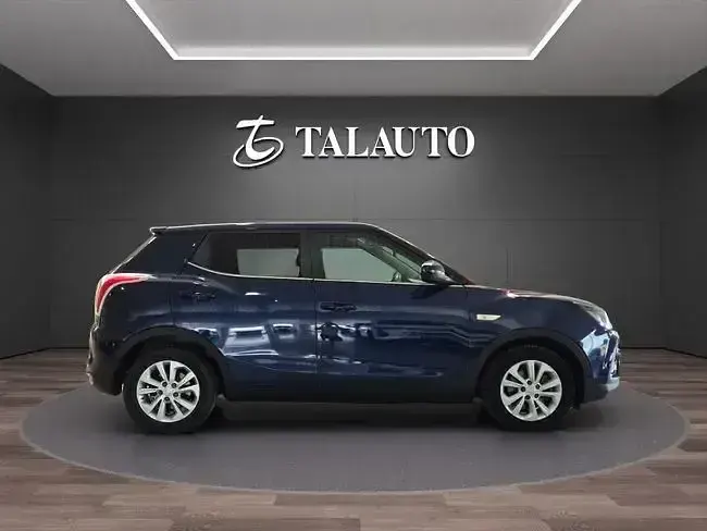 Usado SsangYong Tivoli Limited 128 CV (94 kW) 2019 Azul SUV