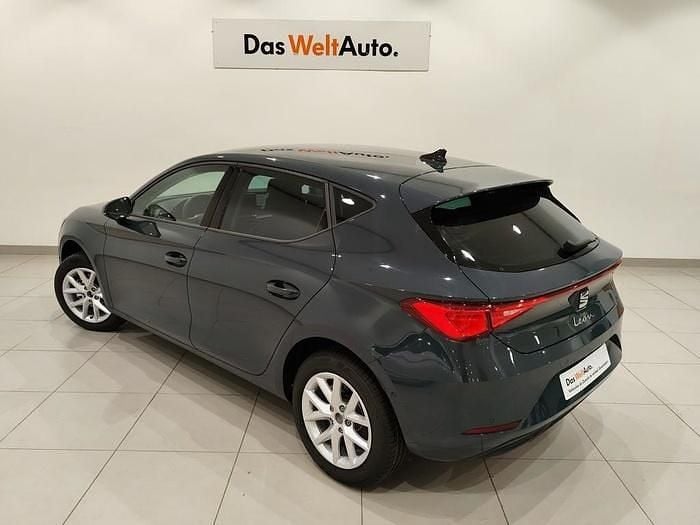 Usado Seat Leon Style 150 CV (110 kW) 2024 Azul Berlina
