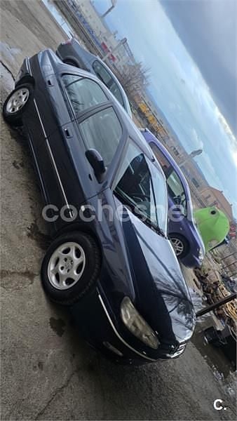 Usado Peugeot 406 110 CV (80 kW) 1999 Azul Berlina