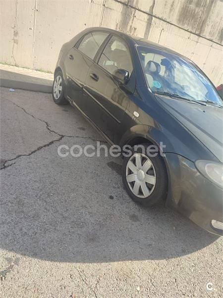 Usado Chevrolet Lacetti SX 109 CV (80 kW) 2006 Negro Berlina