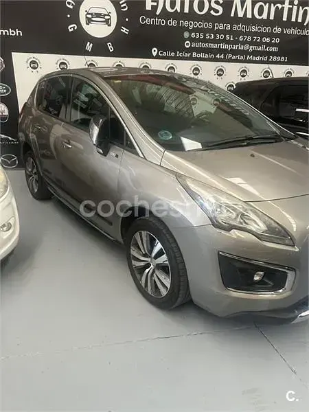 Usado Peugeot 3008 Style 130 CV (95 kW) 2016 Beige Berlina