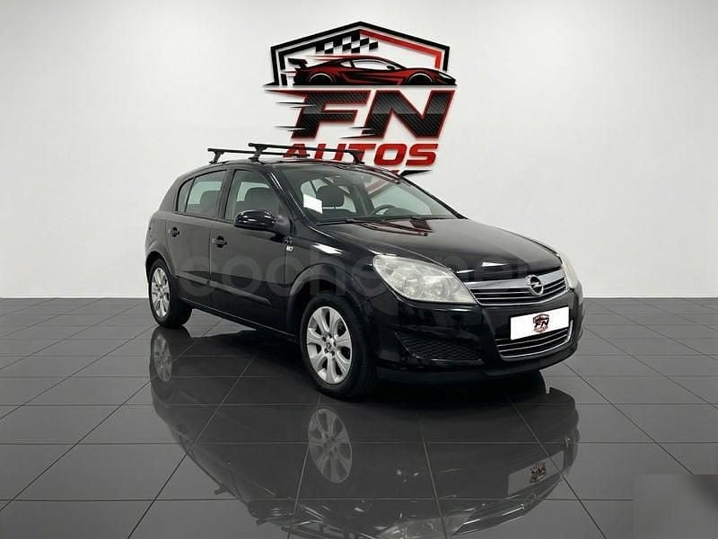 Usado Opel Astra Enjoy 90 CV (66 kW) 2008 Negro Berlina