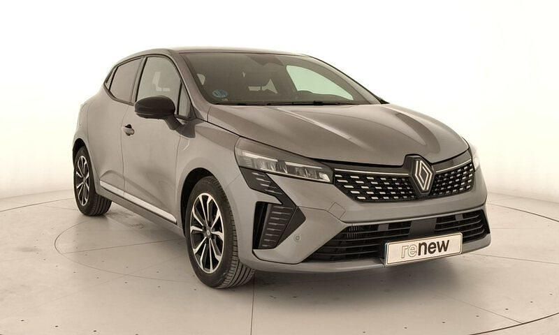 Usado Renault Clio V Techno 100 CV (73 kW) 2025 Gris Berlina