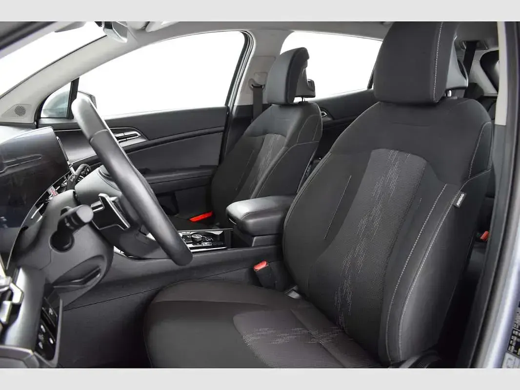 Usado Kia Sportage 252 CV (185 kW) 2025 Plateado SUV