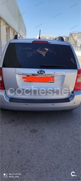 Usado Kia Carnival 185 CV (136 kW) 2010 Gris / plata Monovolumen