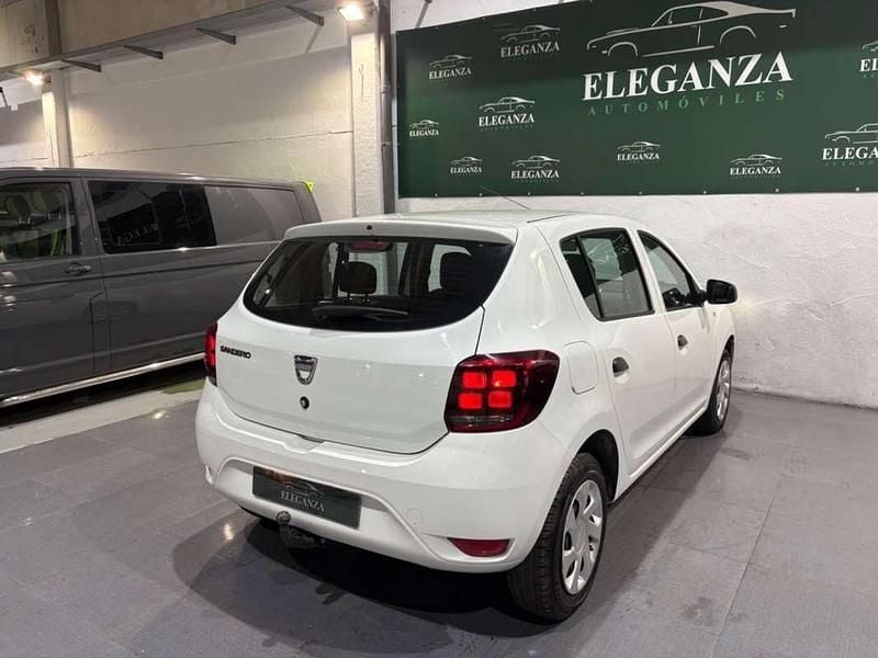 Usado Dacia Sandero Lauréate 75 CV (55 kW) 2018 Blanco Utilitario