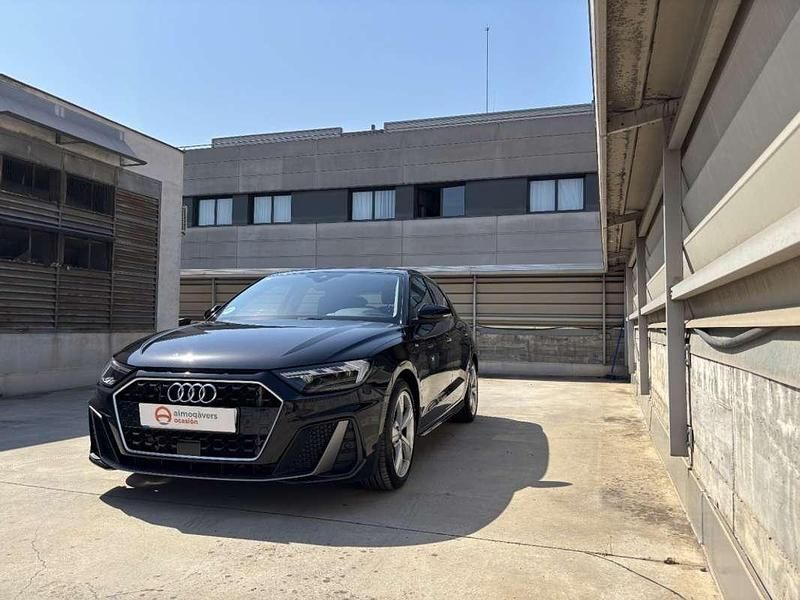 Usado Audi A1 116 CV (85 kW) 2020 Negro SUV