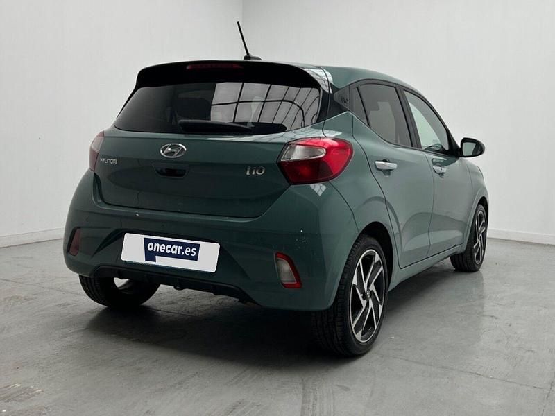 Usado Hyundai i10 67 CV (49 kW) 2023 Verde Utilitario
