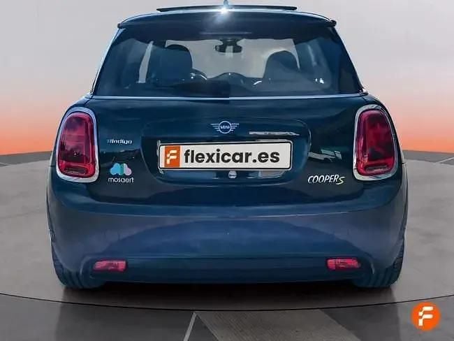 Käytetty Mini Cooper SE 135 kW (184 HP) 2021 Musta Viistoperä