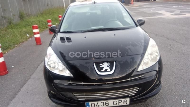 Negro Usado 2009 Peugeot 206+ Utilitario | 2999 € (Precio justo) - Imagen 1/4