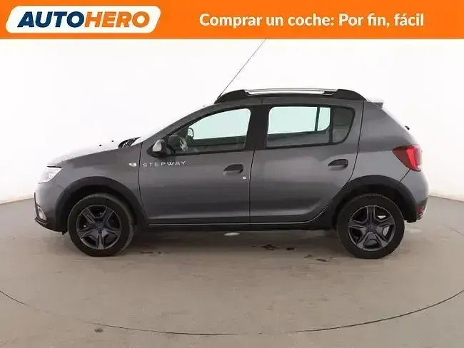 Usado Dacia Sandero 90 CV (66 kW) 2017 Gris Berlina