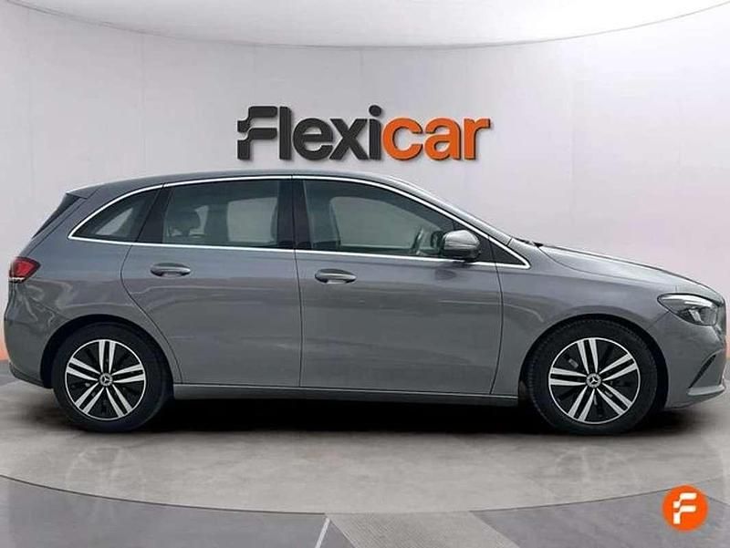 Usado Mercedes B200 150 CV (110 kW) 2020 Gris Monovolumen