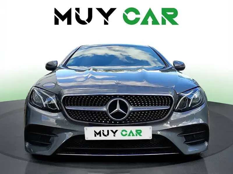Usado Mercedes E350 299 CV (219 kW) 2019 Gris / plata Coupe