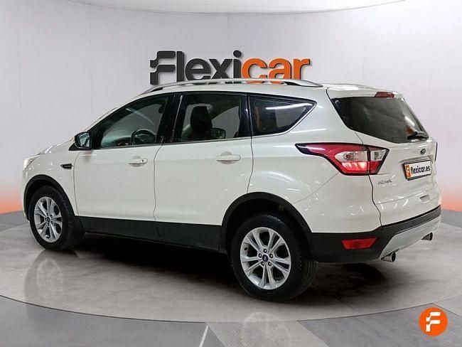Usado Ford Kuga Titanium 120 CV (88 kW) 2017 Blanco SUV