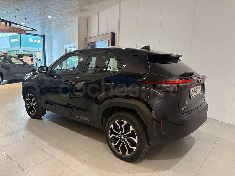 Usado Toyota Yaris Cross Active 116 CV (85 kW) 2022 Negro SUV