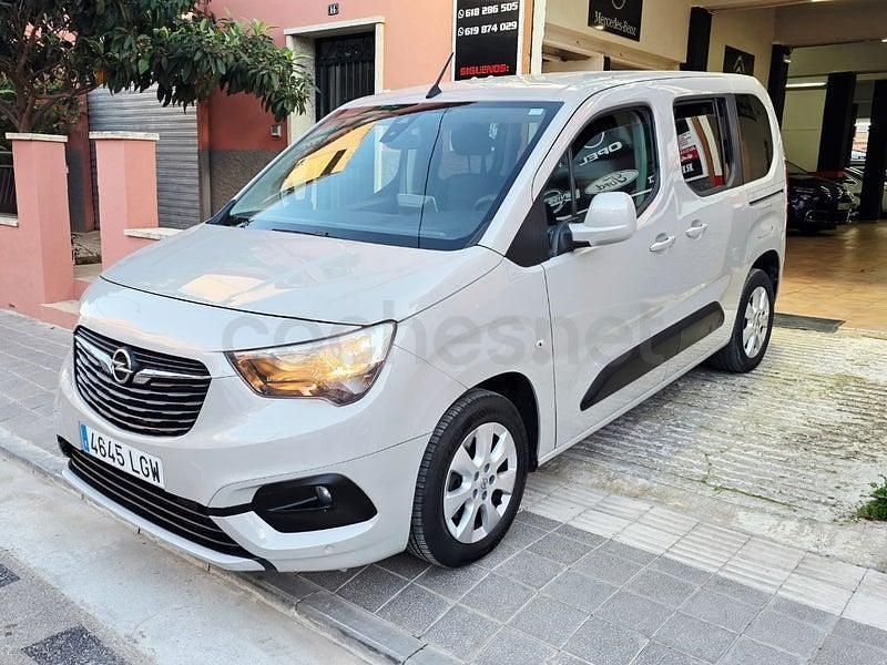 Usado Opel Combo Life Selective 102 CV (75 kW) 2020 Gris / plata Monovolumen