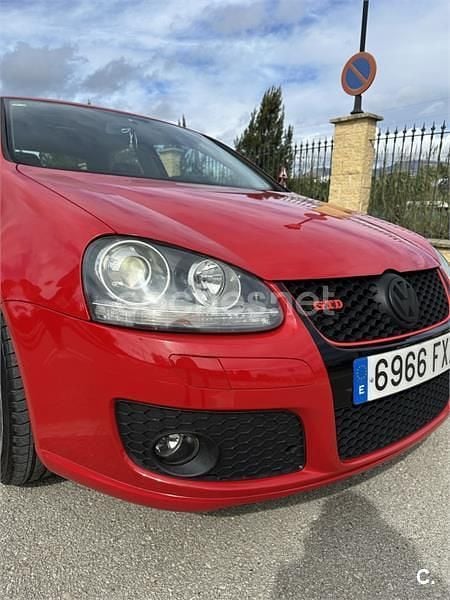 Usado VW Golf V GT 140 CV (102 kW) 2007 Rojo Berlina