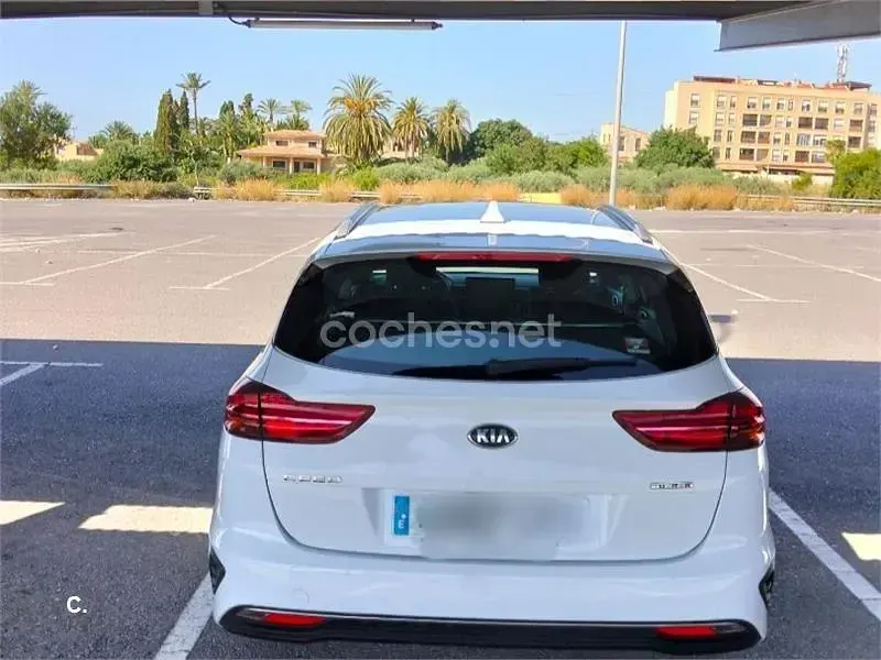 Usado Kia Ceed 115 CV (84 kW) 2020 Blanco Utilitario