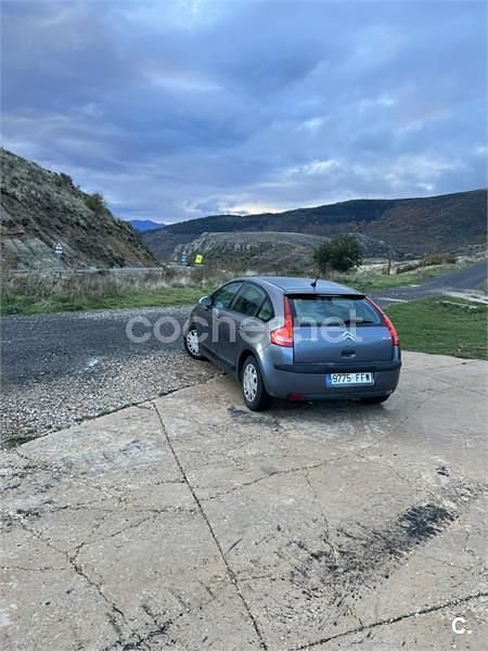Usado Citroën C4 90 HP (66 kW) 2006 Cinzento Sedan