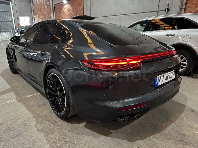 Usado Porsche Panamera GTS Sport Turismo Sport Turismo 460 CV (338 kW) 2019 Gris / plata Familiar