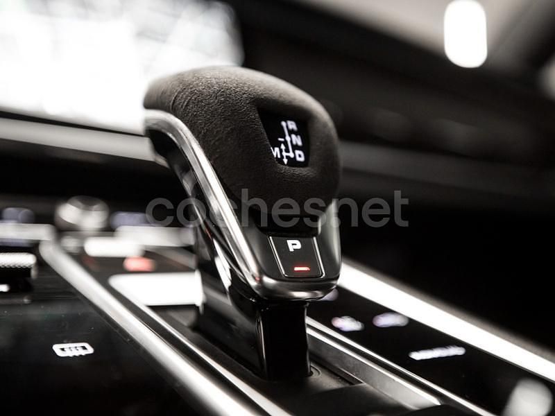 Usado Porsche Panamera Sport Turismo 462 CV (339 kW) 2018 Blanco Familiar