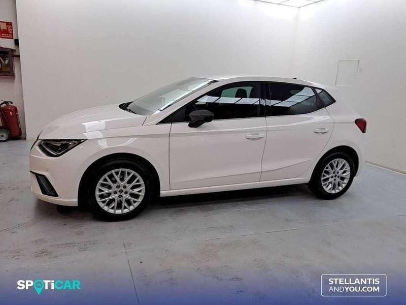 Usado Seat Ibiza XCELLENCE 116 CV (85 kW) 2025 Blanco Utilitario