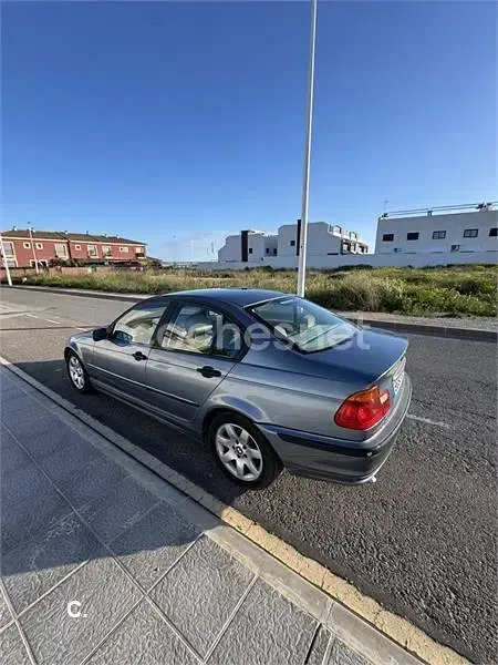 Usado BMW 320 136 CV (100 kW) 2001 Azul Berlina