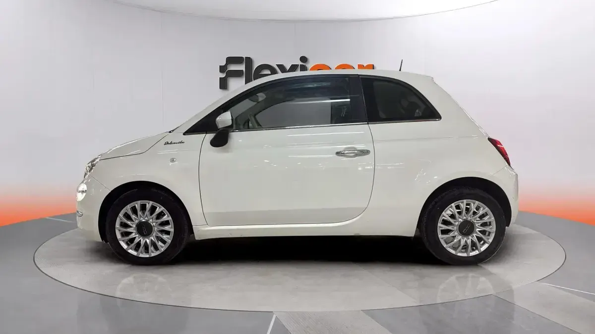 Usado Fiat 500 Dolcevita 71 CV (52 kW) 2023 Blanco Berlina