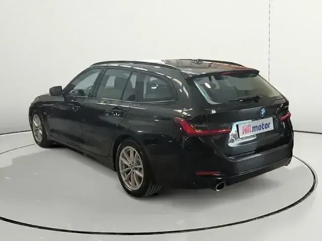 Usado BMW 320e 204 CV (150 kW) 2023 Negro Berlina