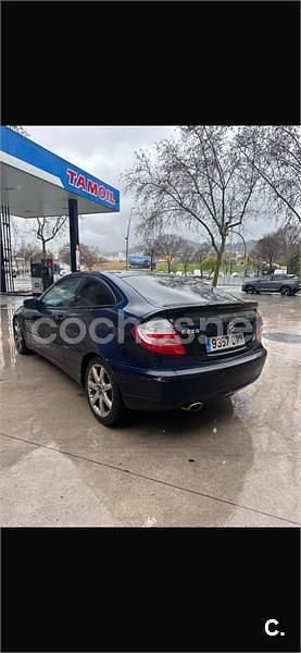 Usado Mercedes C220 143 CV (105 kW) 2004 Negro Berlina