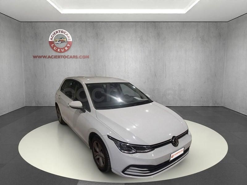 Usado VW Golf VIII Life 115 CV (84 kW) 2022 Blanco Berlina