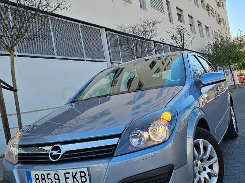 Usado Opel Astra Enjoy 105 CV (77 kW) 2007 Gris / plata Berlina
