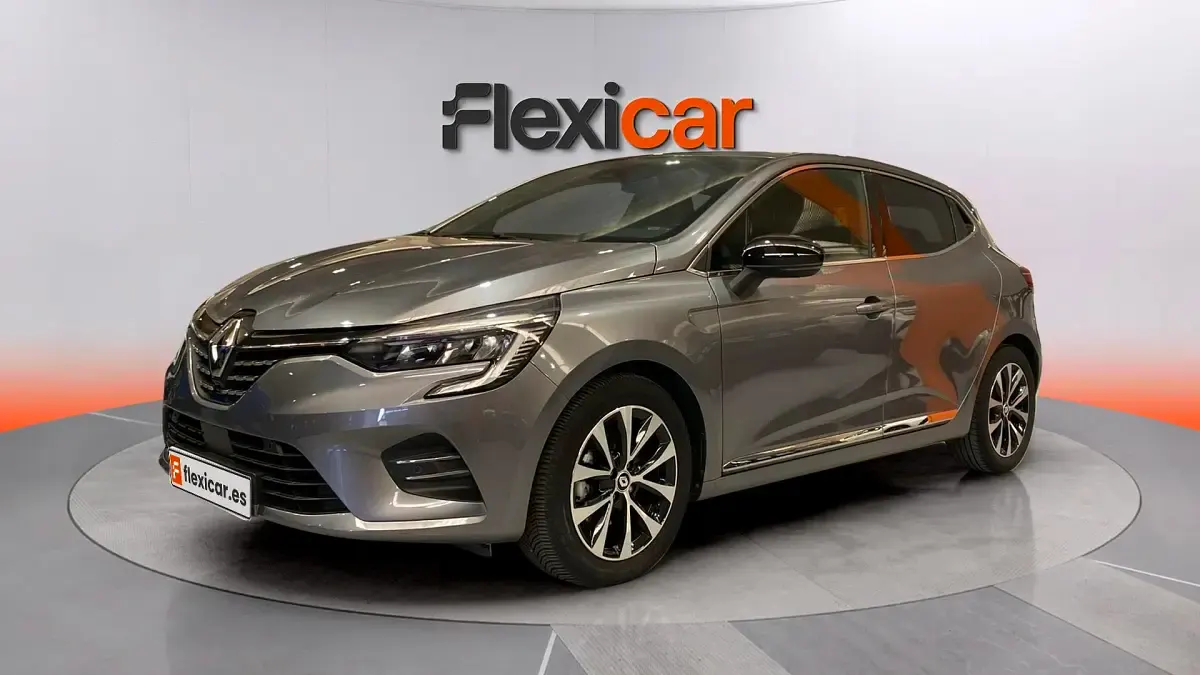 Usado Renault Clio V Techno 143 CV (105 kW) 2023 Gris Berlina