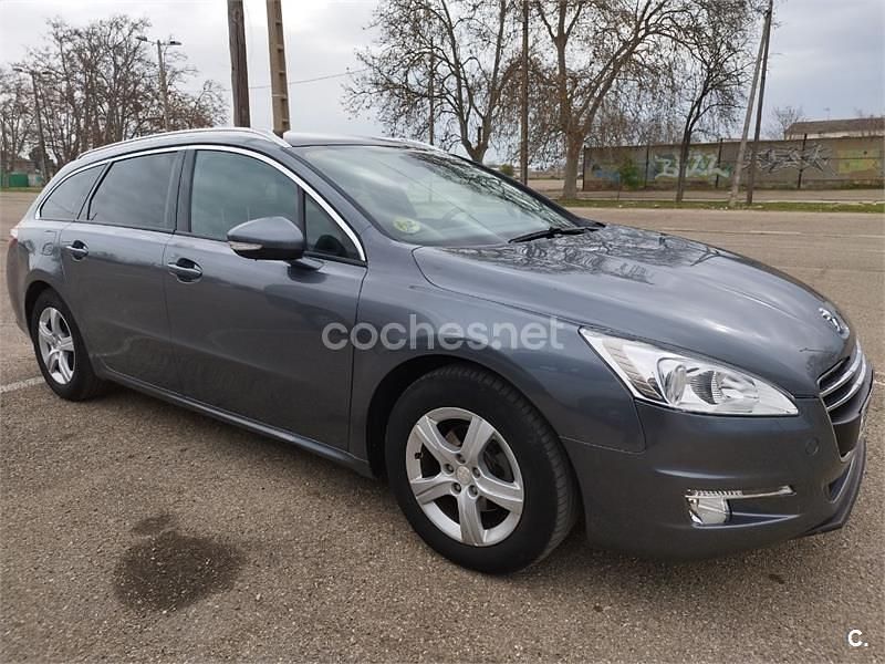 Usado Peugeot 508 SW Business-Line 140 CV (102 kW) 2011 Gris / plata Familiar