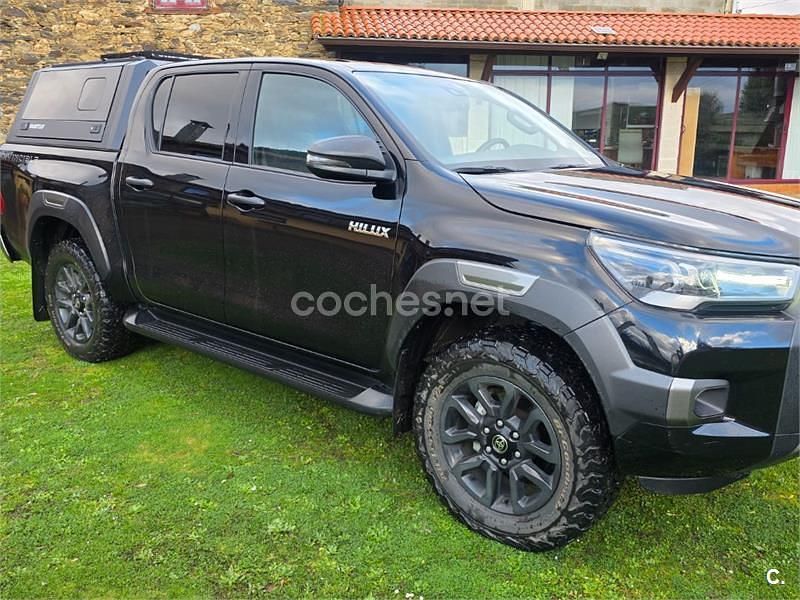 Usado Toyota HiLux Sport 204 CV (150 kW) 2023 Negro Pickup/Camioneta