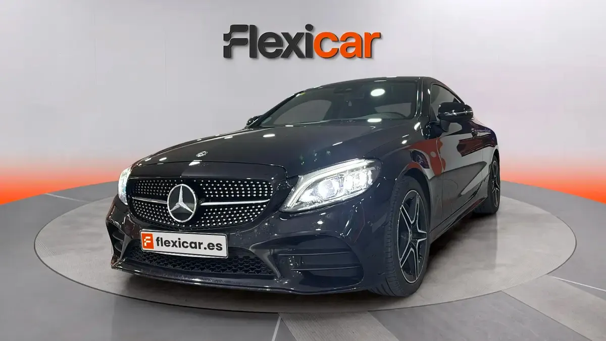 Usado Mercedes 300 258 CV (189 kW) 2018 Negro Coupe