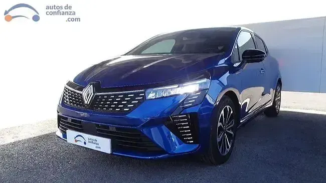 Używany Renault Clio V Techno 100 KM (73 kW) 2025