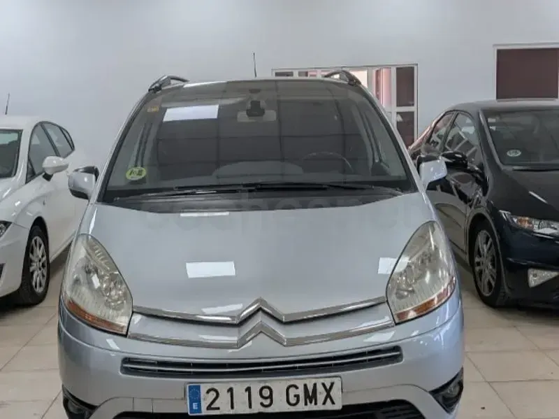 Usado Citroën Grand C4 Picasso Business Class 109 CV (80 kW) 2010 Gris / plata Monovolumen