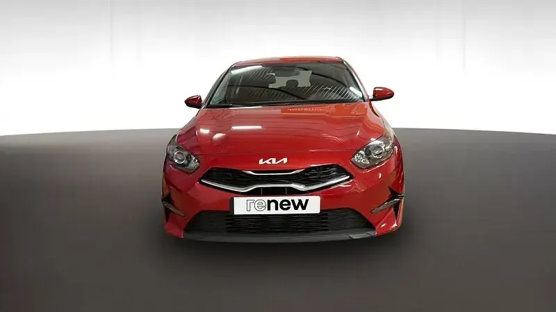 Usado Kia Ceed 100 CV (73 kW) 2022 Rojo Utilitario