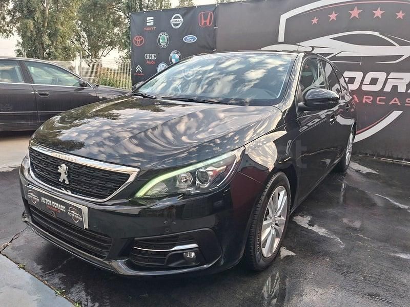 Usado Peugeot 308 SW Active 130 CV (95 kW) 2018 Negro Familiar