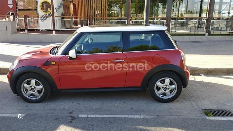 Rojo Usado 2008 Mini Cooper D Utilitario | 7000 € (Precio justo) - Imagen 1/4