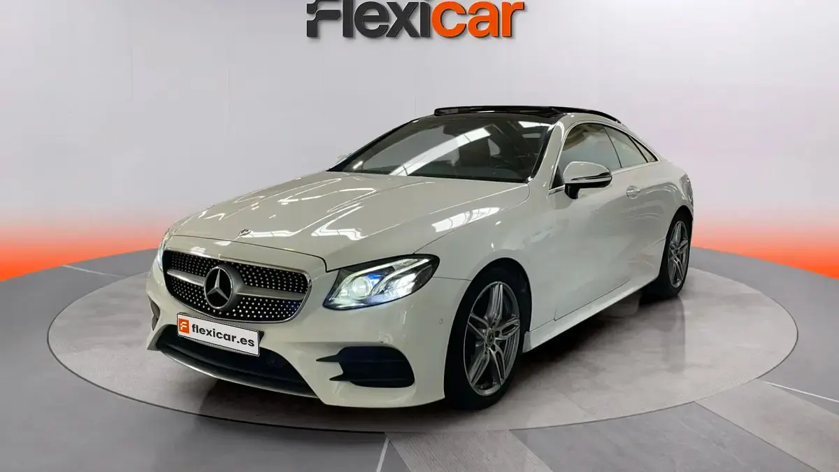 Usado Mercedes E220 194 CV (142 kW) 2018 Blanco Coupe