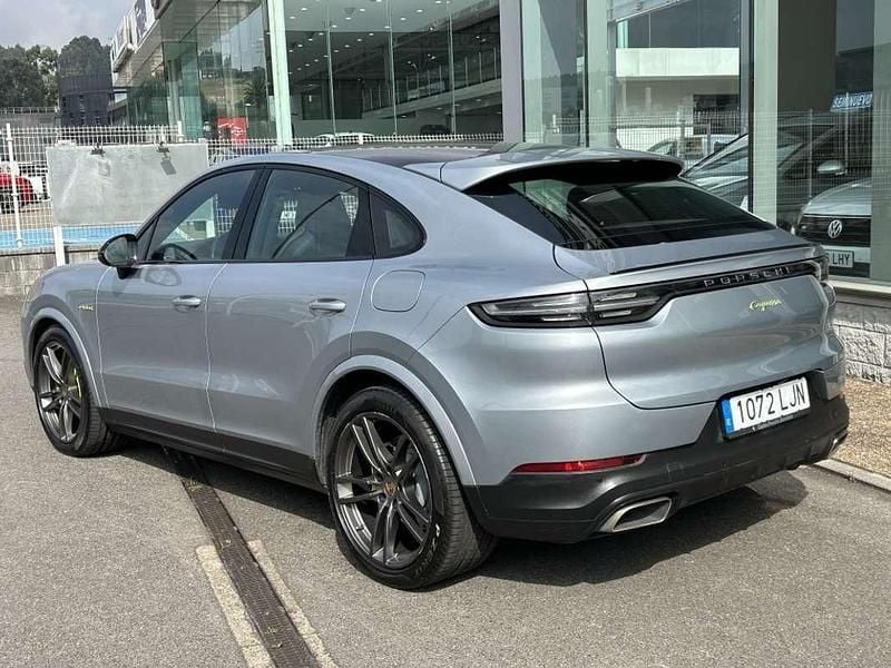 Usado Porsche Cayenne 462 CV (339 kW) 2020 Gris SUV