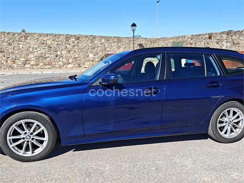 Usado BMW 320 190 CV (139 kW) 2020 Azul Familiar