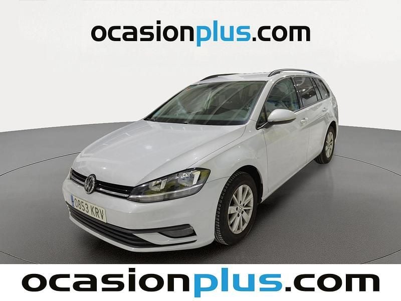 Usado VW Golf Sportsvan Business 115 CV (84 kW) 2018 Gris plata Monovolumen