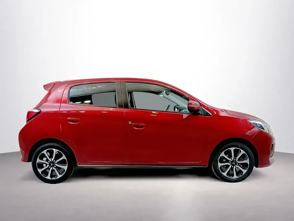 Usado Mitsubishi Space Star 71 CV (52 kW) 2022 Rojo Utilitario