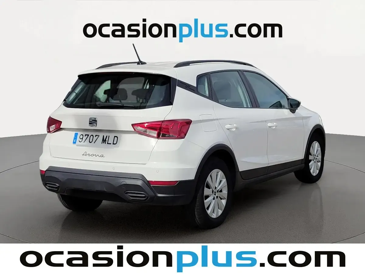 Usado Seat Arona Style 90 CV (66 kW) 2023 Blanco SUV
