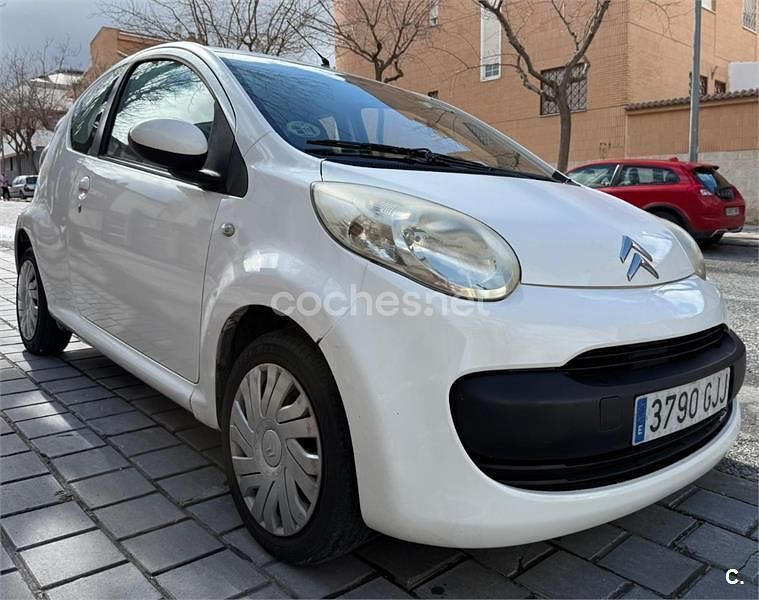 Usado Citroën C1 54 CV (39 kW) 2008 Blanco Utilitario