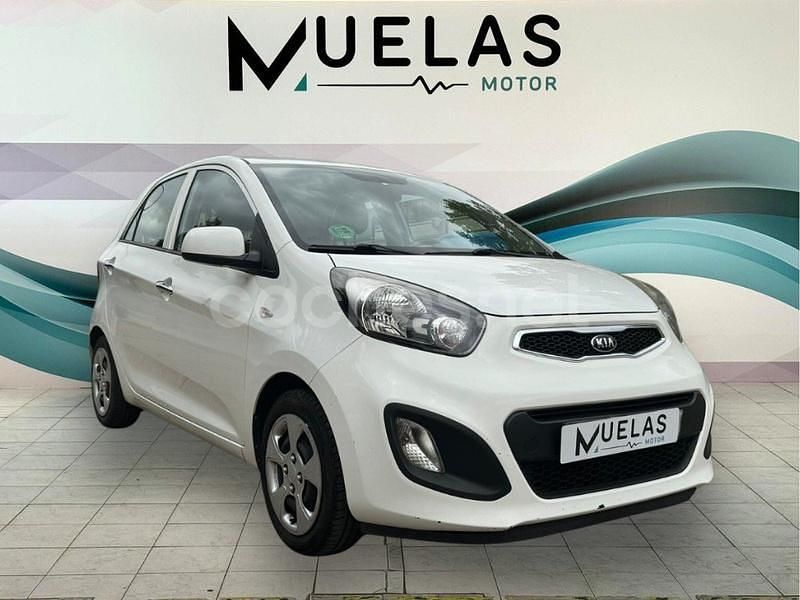 Blanco Usado 2013 Kia Picanto Utilitario | 5890 € (Precio justo) - Imagen 1/4