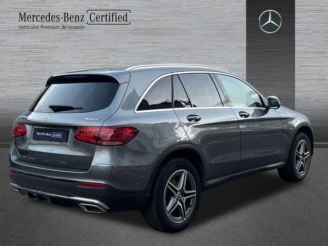 Usado Mercedes GLC300e AMG line 306 CV (225 kW) 2022 Gris selenita